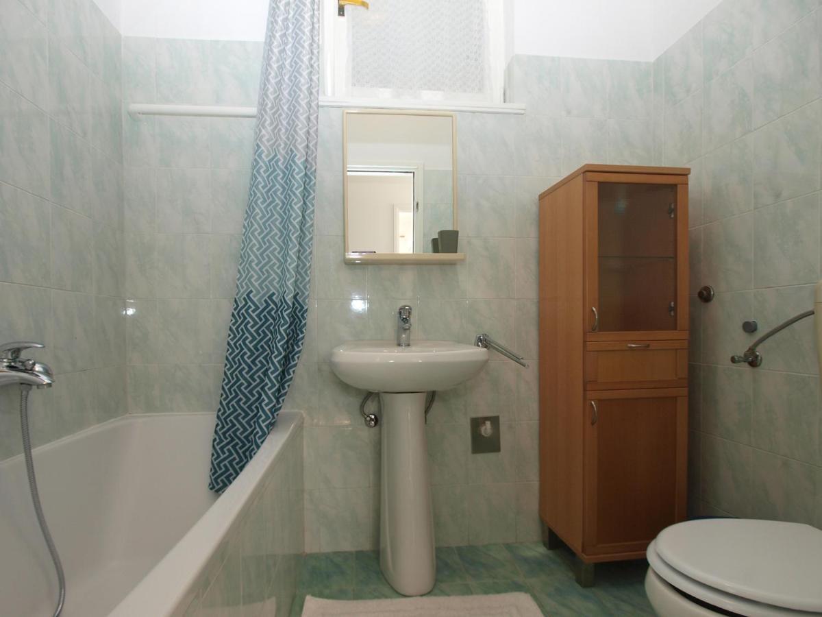 Apartemnts Guido 762 Pjescana Uvala Exterior photo