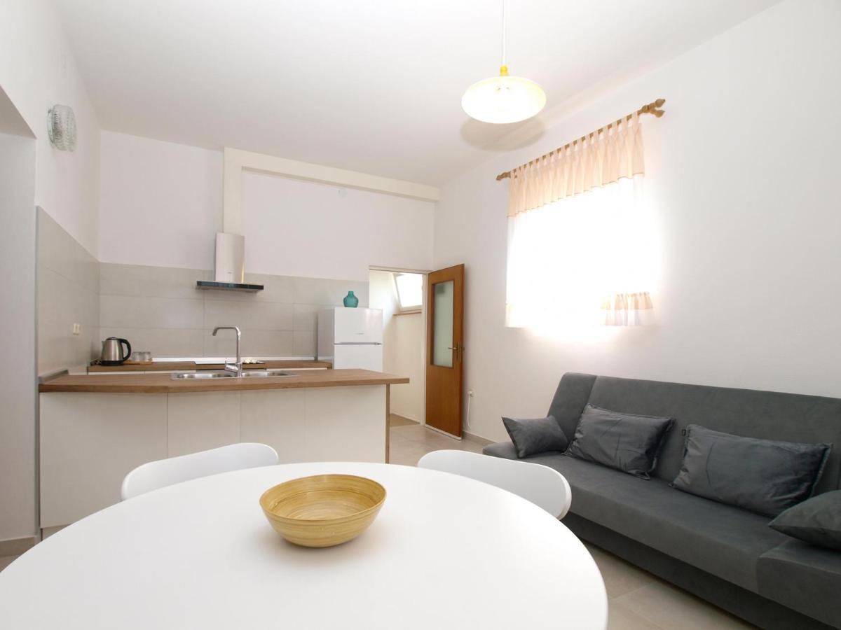 Apartemnts Guido 762 Pjescana Uvala Exterior photo