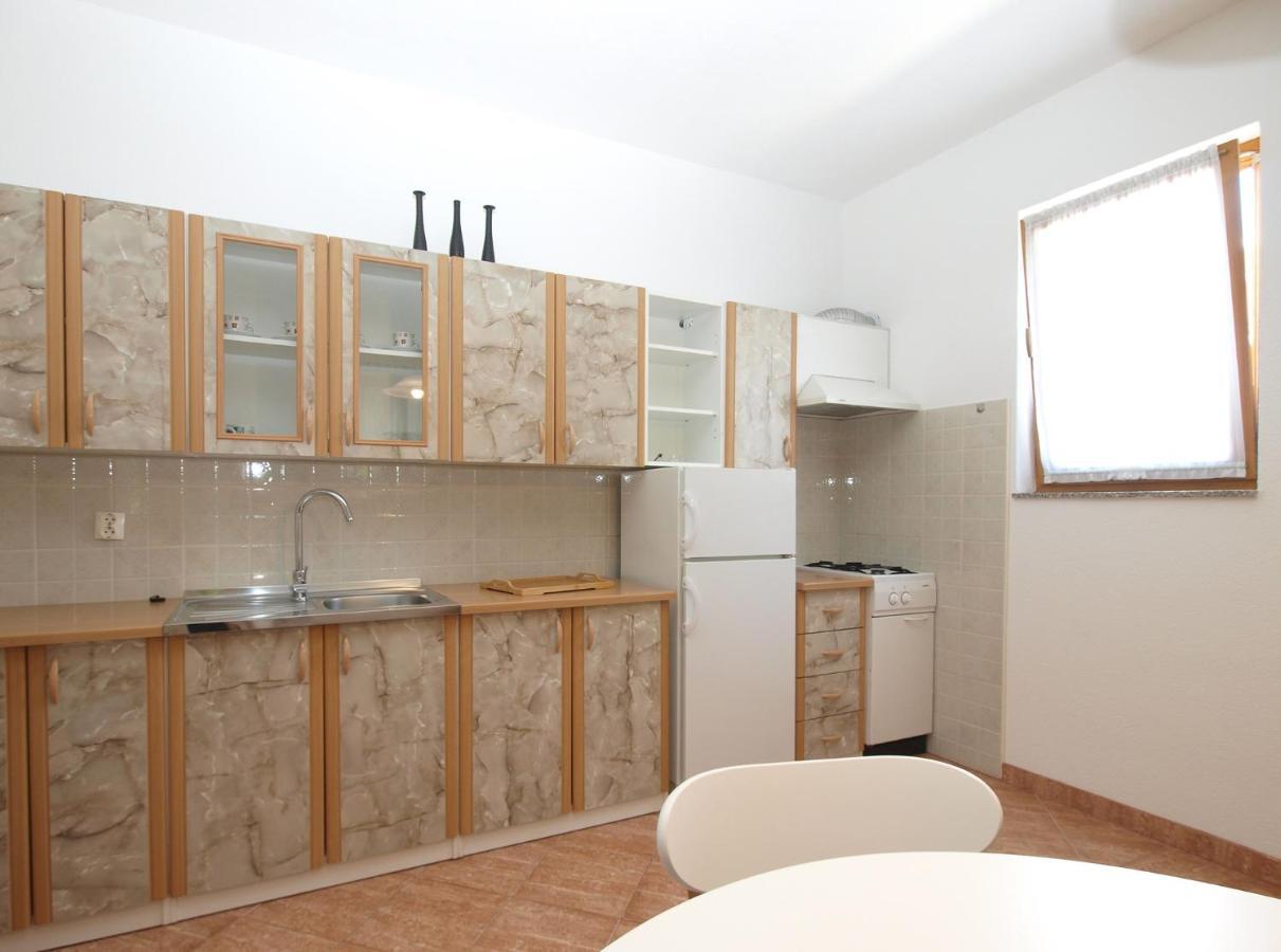 Apartemnts Guido 762 Pjescana Uvala Exterior photo