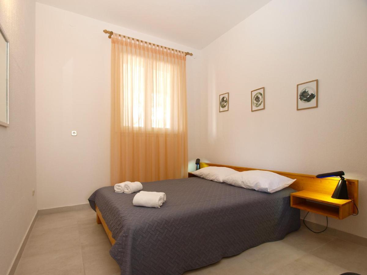 Apartemnts Guido 762 Pjescana Uvala Exterior photo