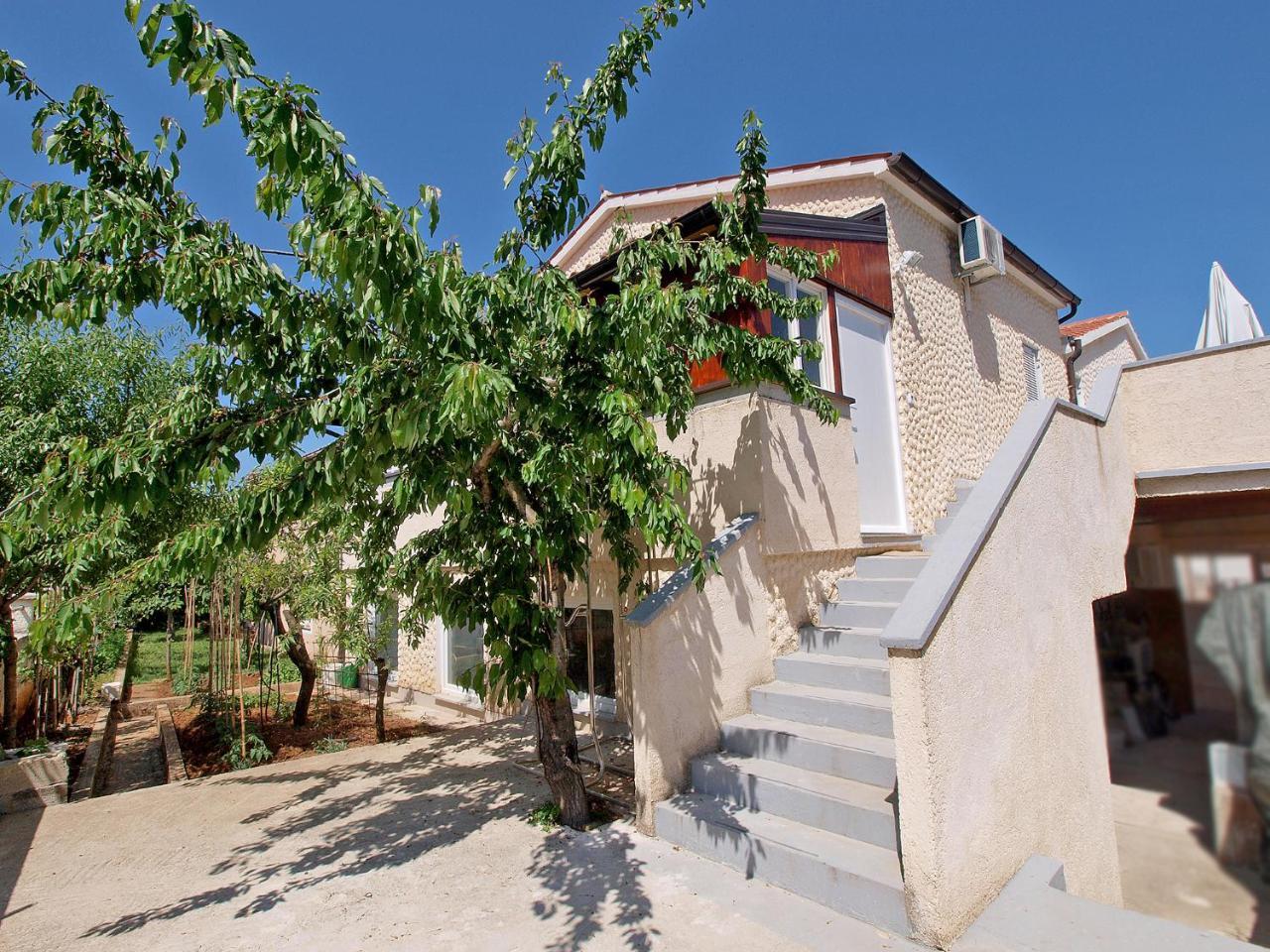 Apartemnts Guido 762 Pjescana Uvala Exterior photo