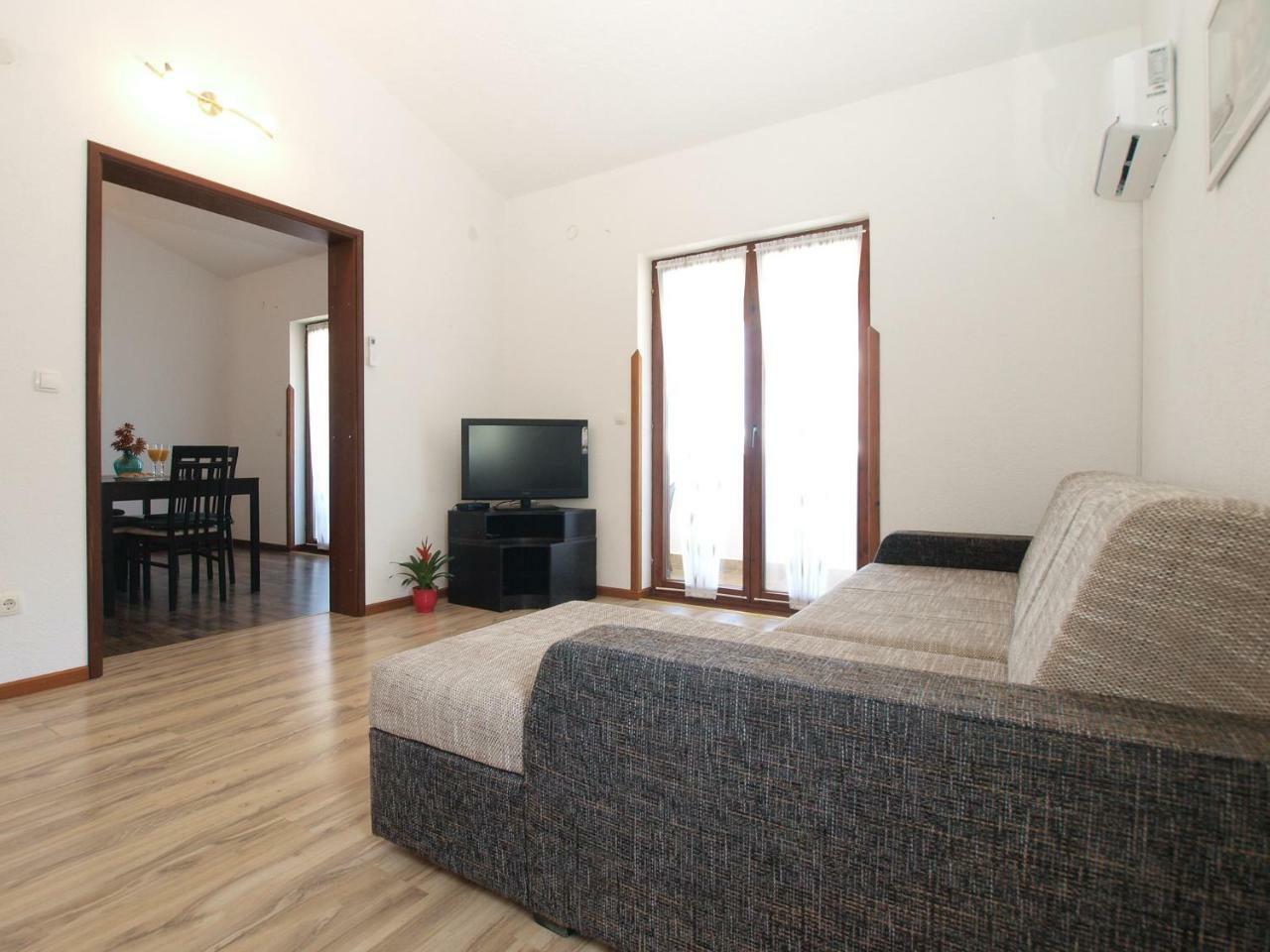 Apartemnts Guido 762 Pjescana Uvala Exterior photo