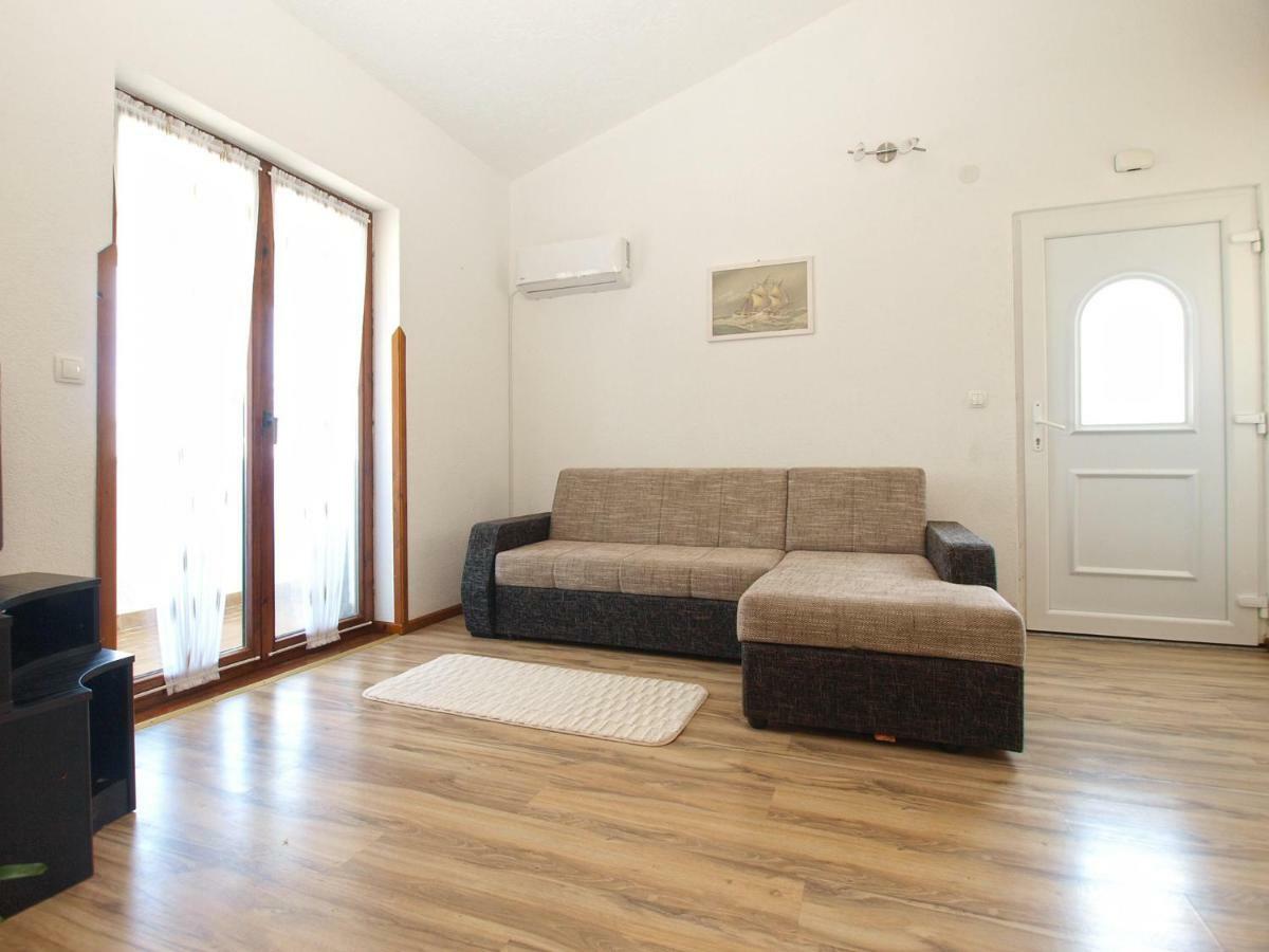 Apartemnts Guido 762 Pjescana Uvala Exterior photo