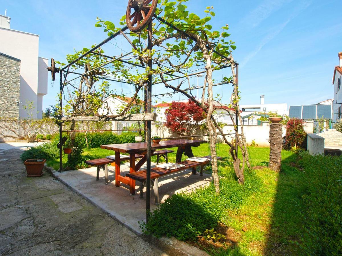 Apartemnts Guido 762 Pjescana Uvala Exterior photo