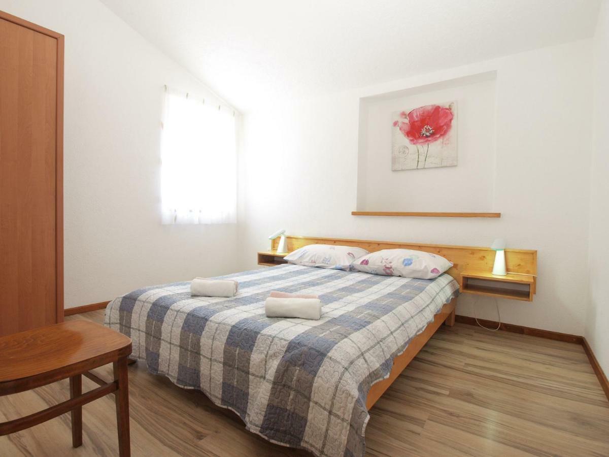 Apartemnts Guido 762 Pjescana Uvala Exterior photo