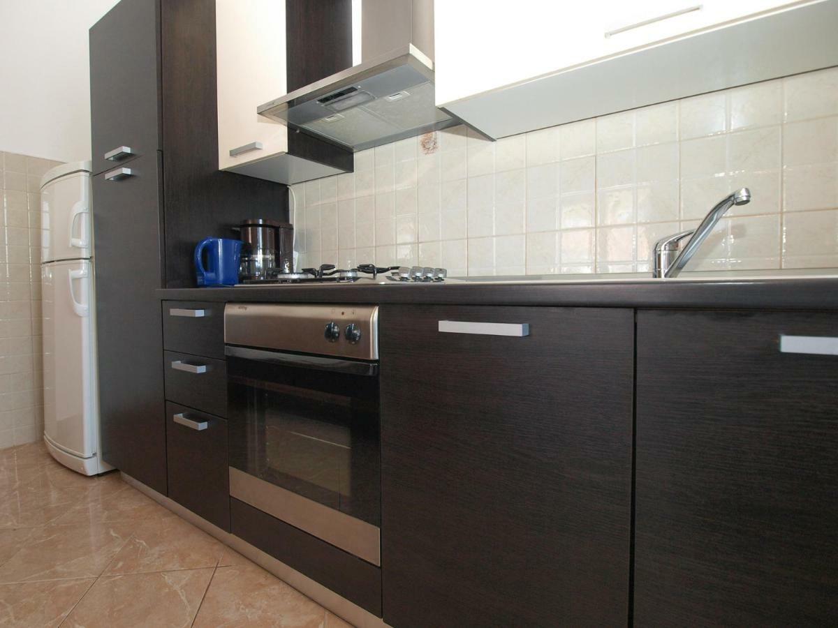 Apartemnts Guido 762 Pjescana Uvala Exterior photo